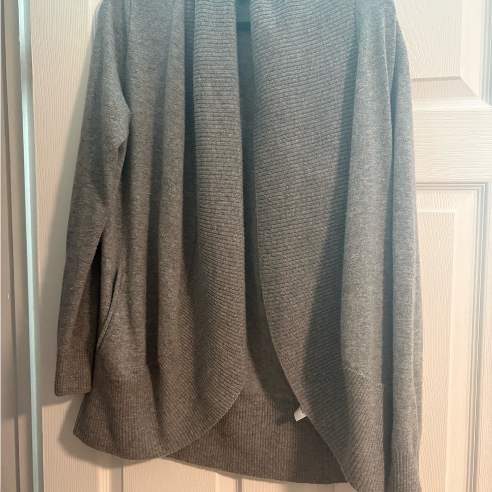 Quince Women's Heather Gray Cardigan